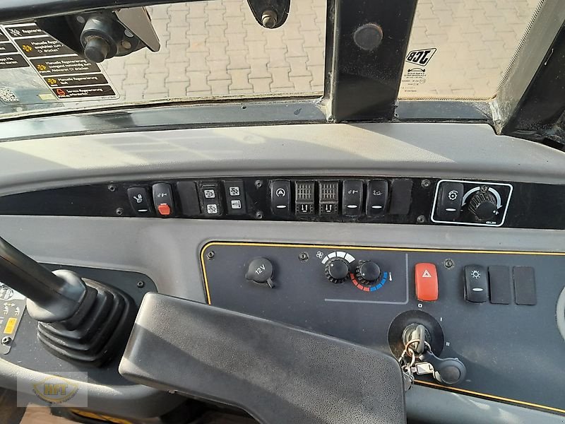 Teleskoplader tipa JCB TM 220 CWL, Gebrauchtmaschine u Mühlhausen-Görmar (Slika 13)