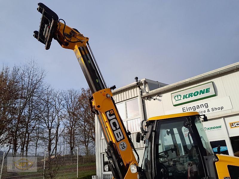 Teleskoplader tipa JCB TM 220 CWL, Gebrauchtmaschine u Mühlhausen-Görmar (Slika 2)