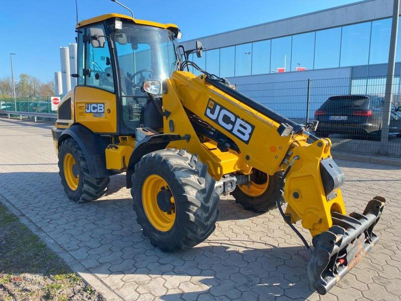 Teleskoplader of the type JCB TM 220 TELESKOPRADLADER, Gebrauchtmaschine in Oyten (Picture 3)