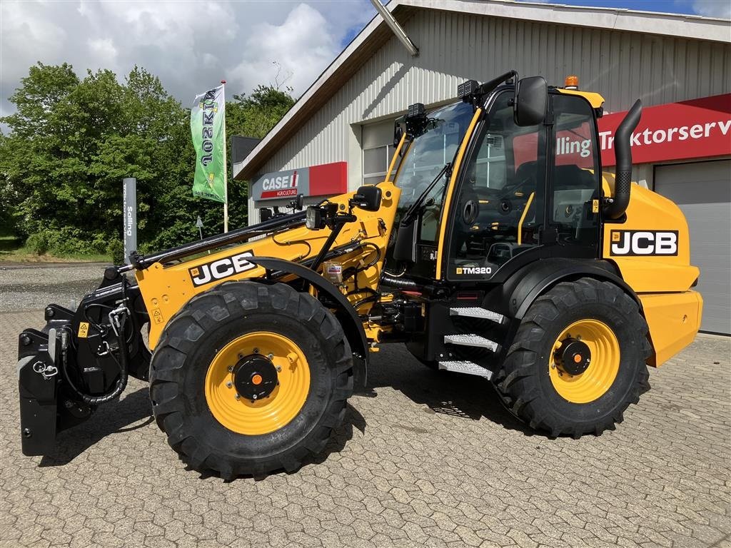 Teleskoplader of the type JCB TM 320 Agri, Gebrauchtmaschine in Spøttrup (Picture 2)