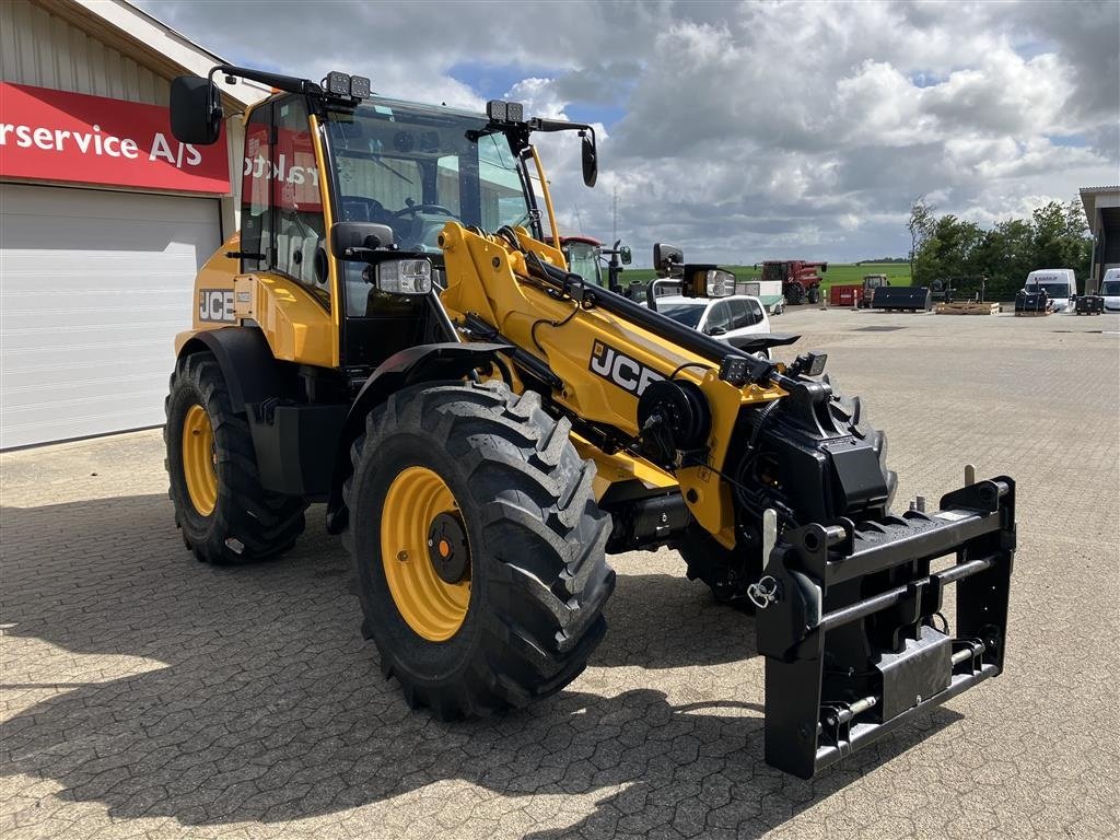 Teleskoplader of the type JCB TM 320 Agri, Gebrauchtmaschine in Spøttrup (Picture 9)