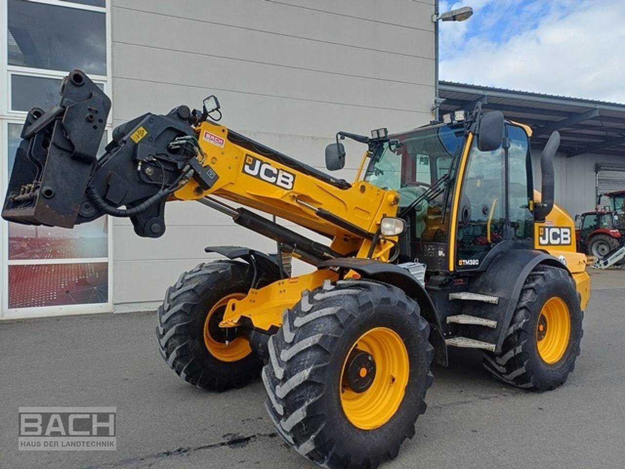 Teleskoplader del tipo JCB TM 320 AGRI, Gebrauchtmaschine In Boxberg-Seehof (Immagine 1)