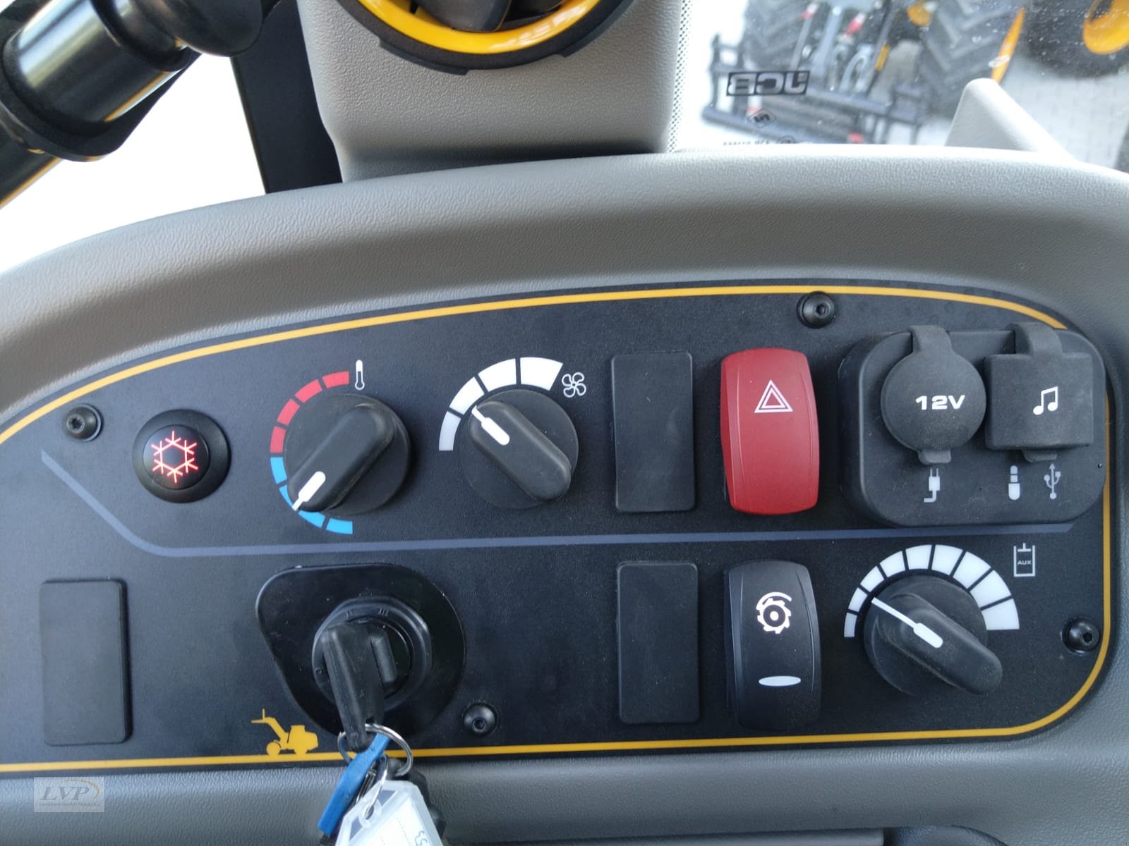 Teleskoplader typu JCB TM 320 Agri, Gebrauchtmaschine v Pegnitz (Obrázek 13)