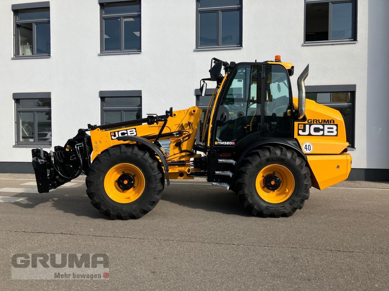 Teleskoplader des Typs JCB TM 320 S Agri, Neumaschine in Friedberg-Derching (Bild 2)