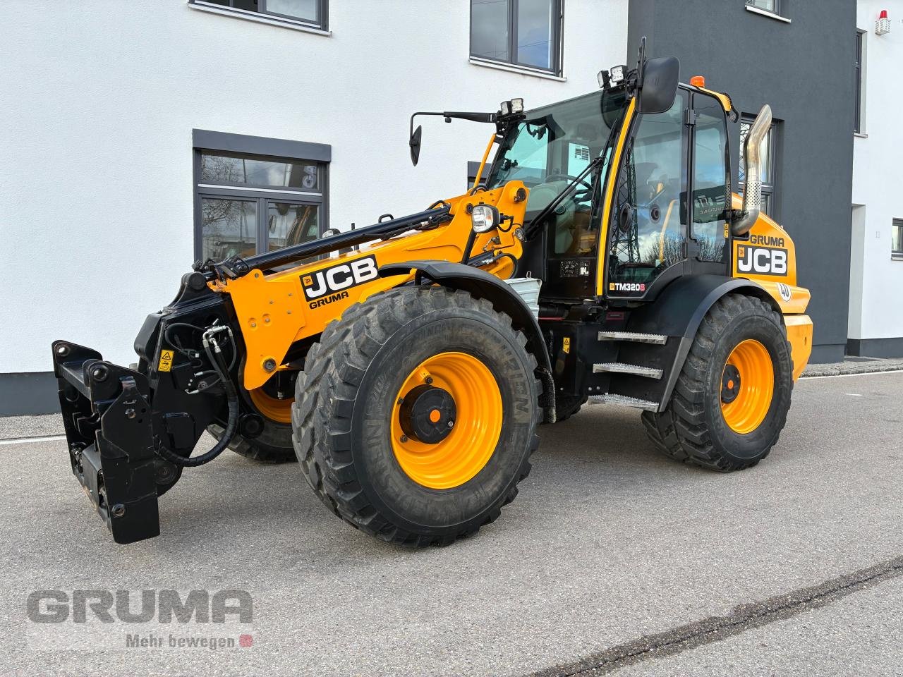 Teleskoplader des Typs JCB TM 320 S, Gebrauchtmaschine in Friedberg-Derching (Bild 1)