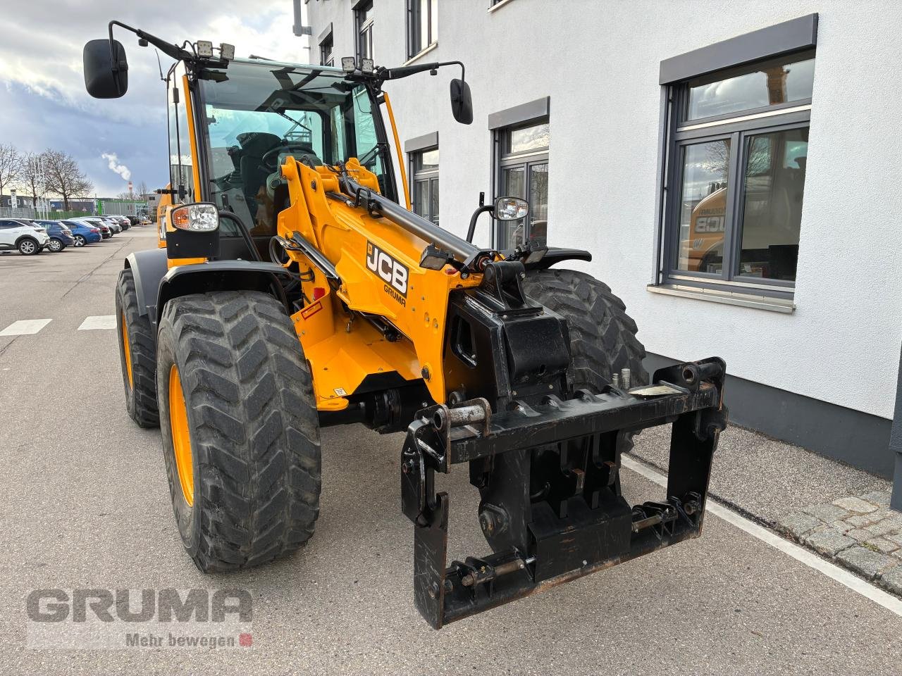 Teleskoplader des Typs JCB TM 320 S, Gebrauchtmaschine in Friedberg-Derching (Bild 3)