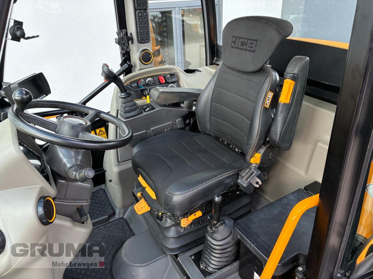 Teleskoplader des Typs JCB TM 320 S, Gebrauchtmaschine in Friedberg-Derching (Bild 11)