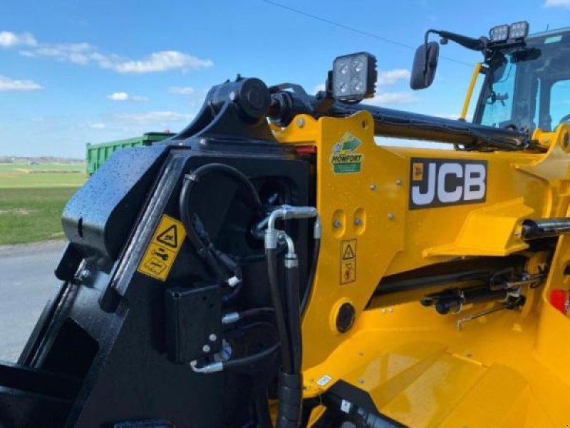 Teleskoplader of the type JCB TM 320, Gebrauchtmaschine in Sorée (Picture 4)