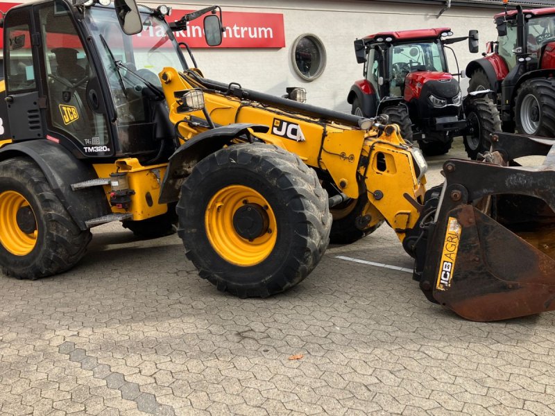 Teleskoplader des Typs JCB TM 320S Agri, Gebrauchtmaschine in Aulum (Bild 1)