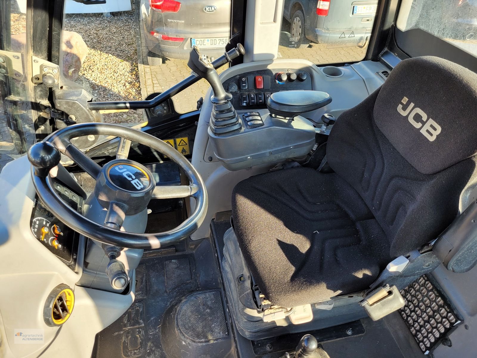 Teleskoplader typu JCB TM 420, Gebrauchtmaschine w Altenberge (Zdjęcie 6)