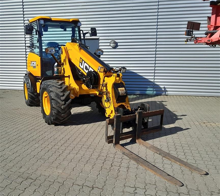 Teleskoplader of the type JCB TM180 Telelæsser, Gebrauchtmaschine in Horsens (Picture 1)