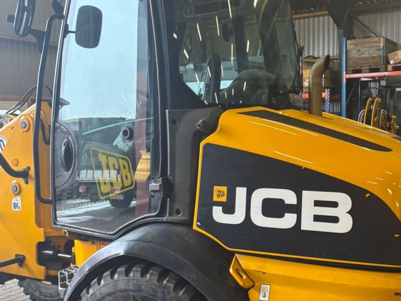 Teleskoplader типа JCB TM220, Gebrauchtmaschine в Bredebro (Фотография 1)