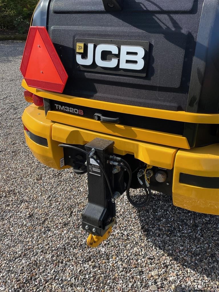 Teleskoplader of the type JCB TM320 S Agri, Gebrauchtmaschine in Nibe (Picture 3)
