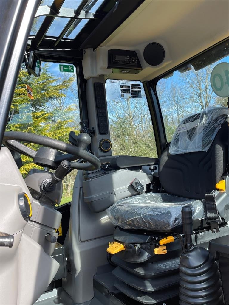 Teleskoplader of the type JCB TM320 S Agri, Gebrauchtmaschine in Nibe (Picture 5)