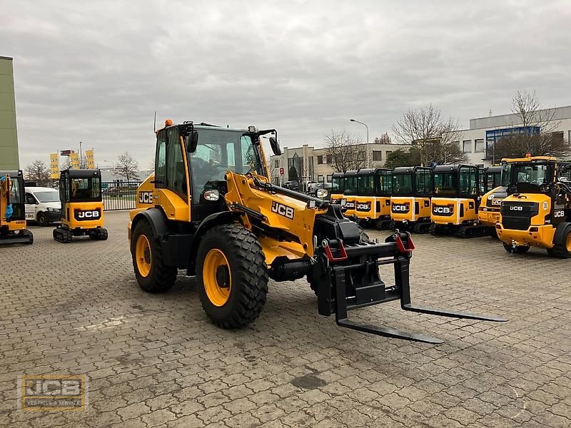 Teleskoplader des Typs JCB TM320, Gebrauchtmaschine in Frechen (Bild 4)