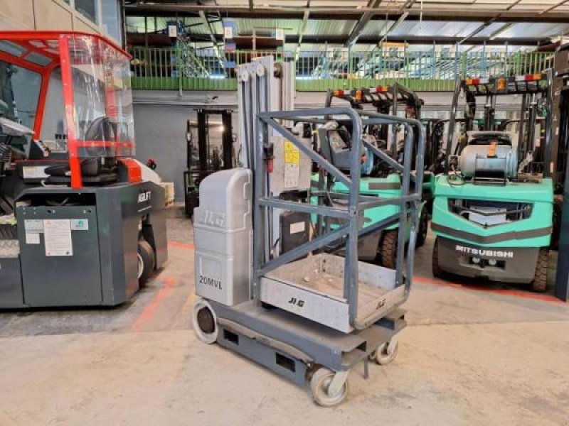 Teleskoplader of the type JLG 20MVL, Gebrauchtmaschine in senlis (Picture 3)