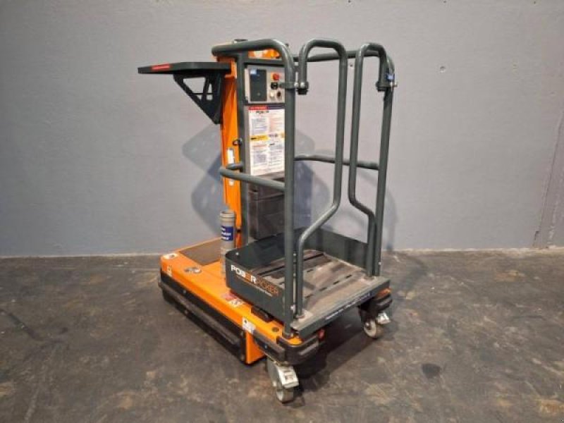 Teleskoplader typu JLG POWER PICKER, Gebrauchtmaschine w senlis (Zdjęcie 1)