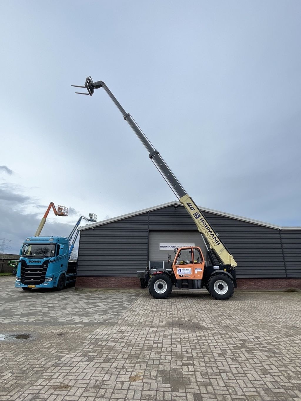 Teleskoplader typu JLG TE HUUR: 4017 starre verreiker 17 M 4 T, Gebrauchtmaschine v Neer (Obrázek 2)