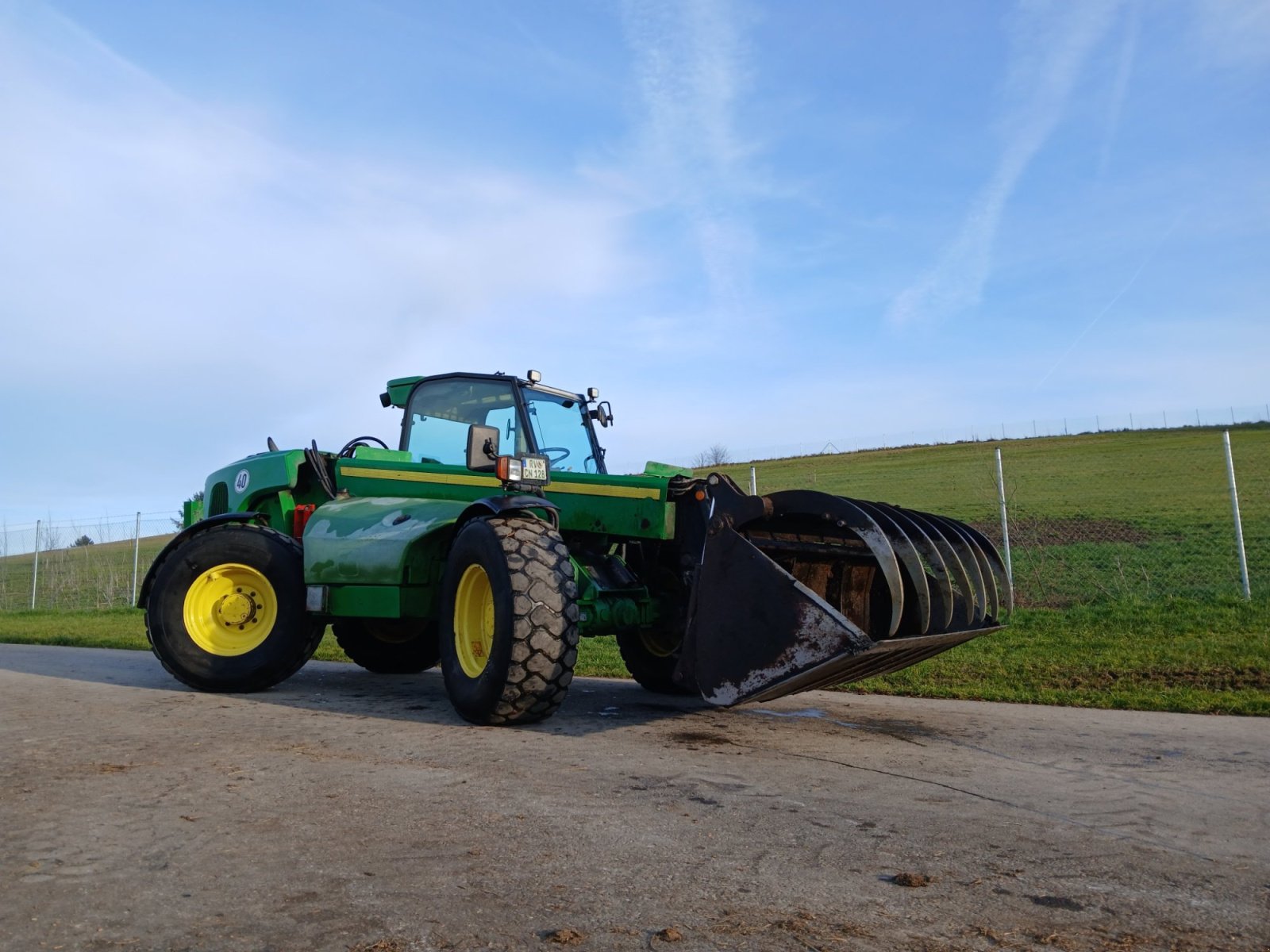 Teleskoplader typu John Deere 3420, Gebrauchtmaschine v Wangen-Haslach (Obrázek 4)