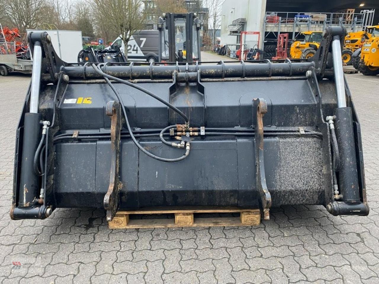 Teleskoplader Türe ait Kock & Sohn SILAGEGREIFSCHAUFEL GS2400 XL JCB, Neumaschine içinde Oyten (resim 2)