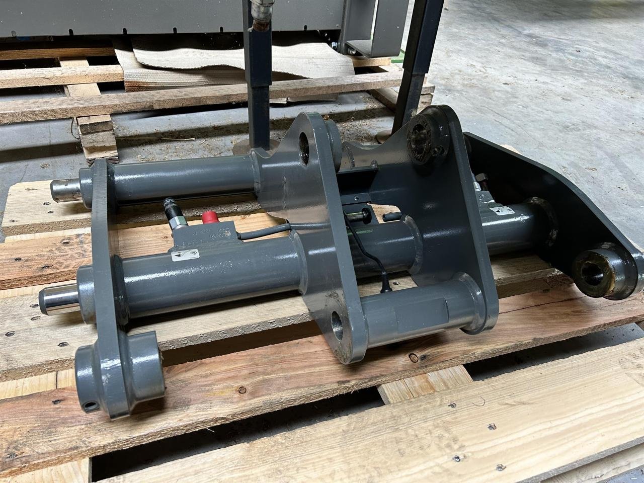 Teleskoplader of the type Kramer Anbauplatte KL30.8T 8085T, Neumaschine in Zweibrücken (Picture 1)