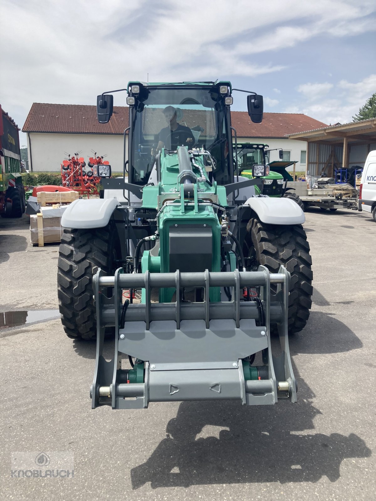 Teleskoplader des Typs Kramer KL 55.8T, Neumaschine in Immendingen (Bild 2)