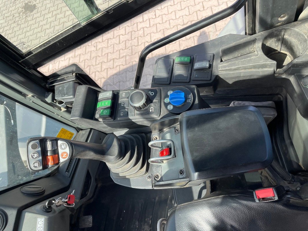 Teleskoplader typu Kramer KL 55.8T, Gebrauchtmaschine v Ebersbach (Obrázek 12)