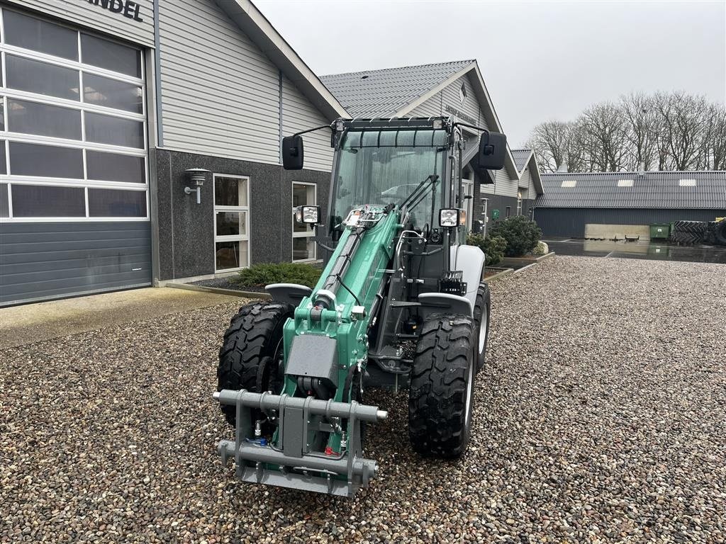 Teleskoplader typu Kramer KL25.5T med teleskoparm, så den har stor rækkevidde og fleksibilitet, Gebrauchtmaschine v Lintrup (Obrázek 4)