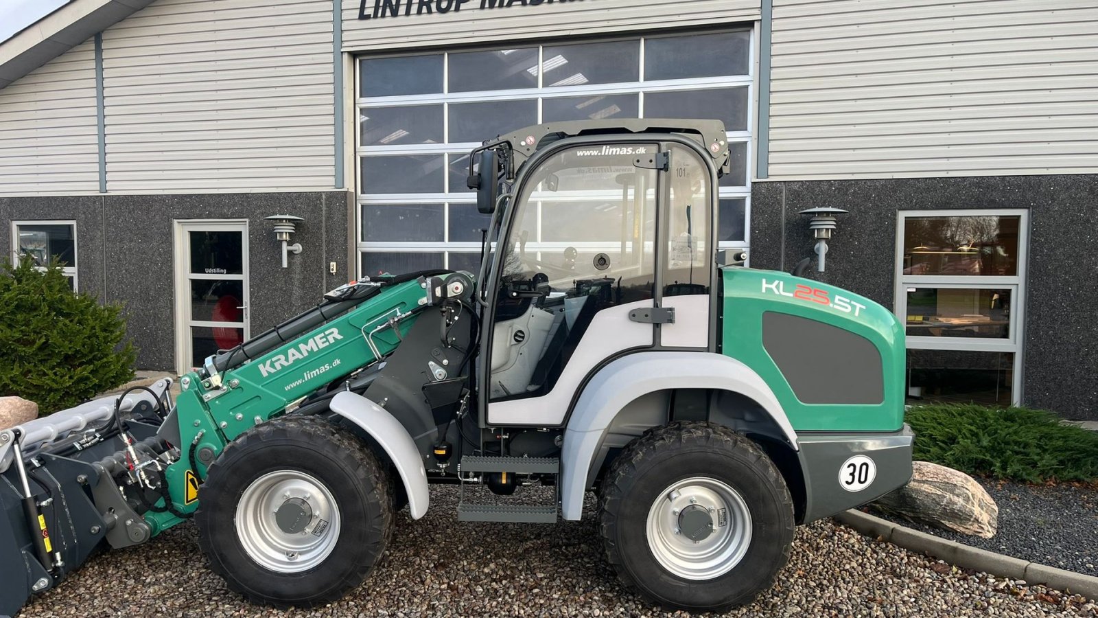 Teleskoplader of the type Kramer KL25.5T TILBUD med teleskoparm, så den har stor rækkevidde og fleksibilitet, Gebrauchtmaschine in Lintrup (Picture 17)