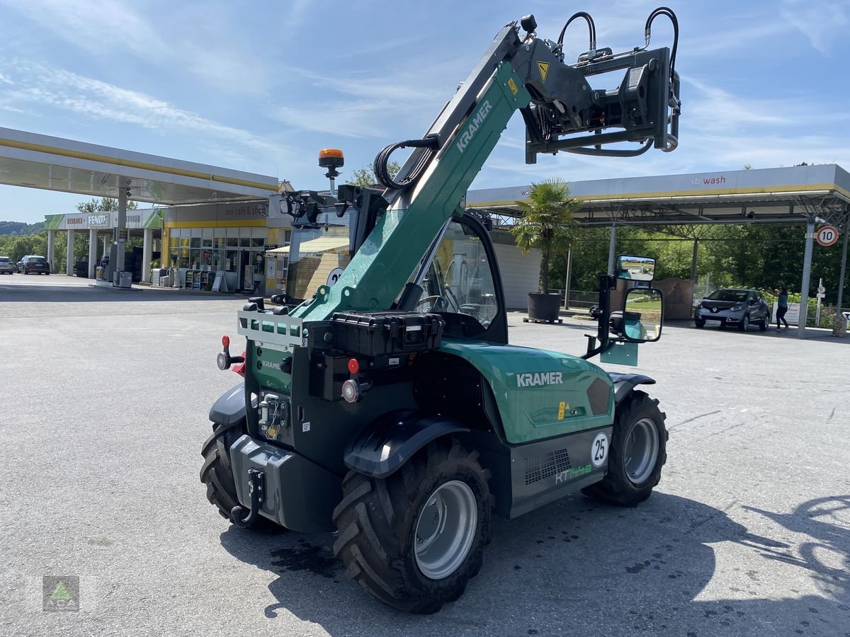 Teleskoplader of the type Kramer KT 144, Neumaschine in Markt Hartmannsdorf (Picture 4)