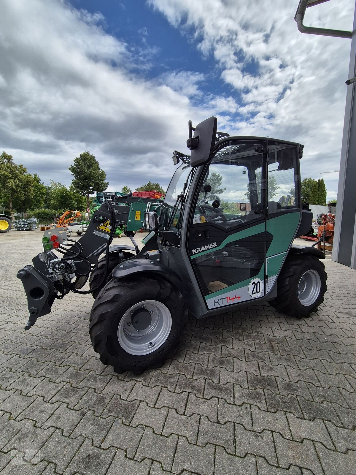 Teleskoplader des Typs Kramer KT 144, Neumaschine in Auerbach (Bild 5)