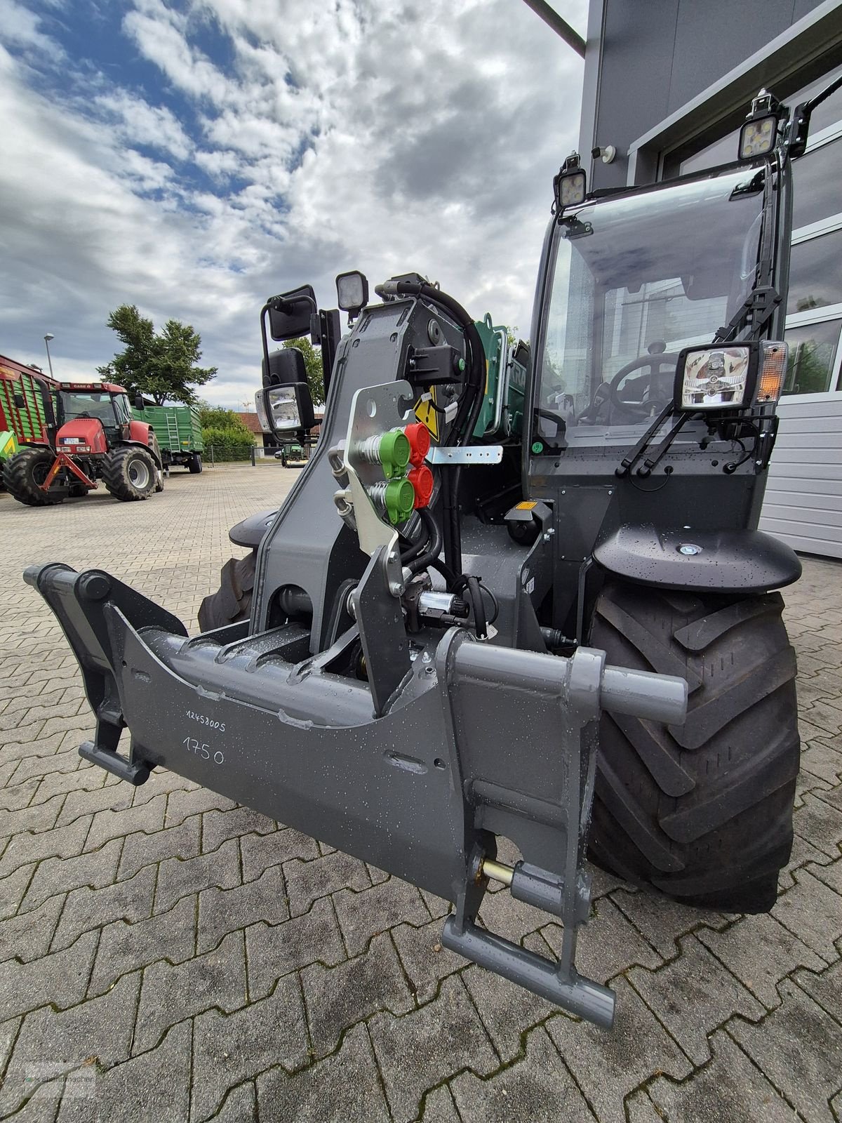 Teleskoplader des Typs Kramer KT 144, Neumaschine in Auerbach (Bild 8)