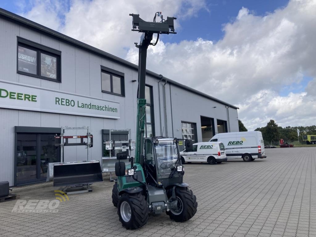 Teleskoplader of the type Kramer KT 144, Neumaschine in Dätgen (Picture 17)