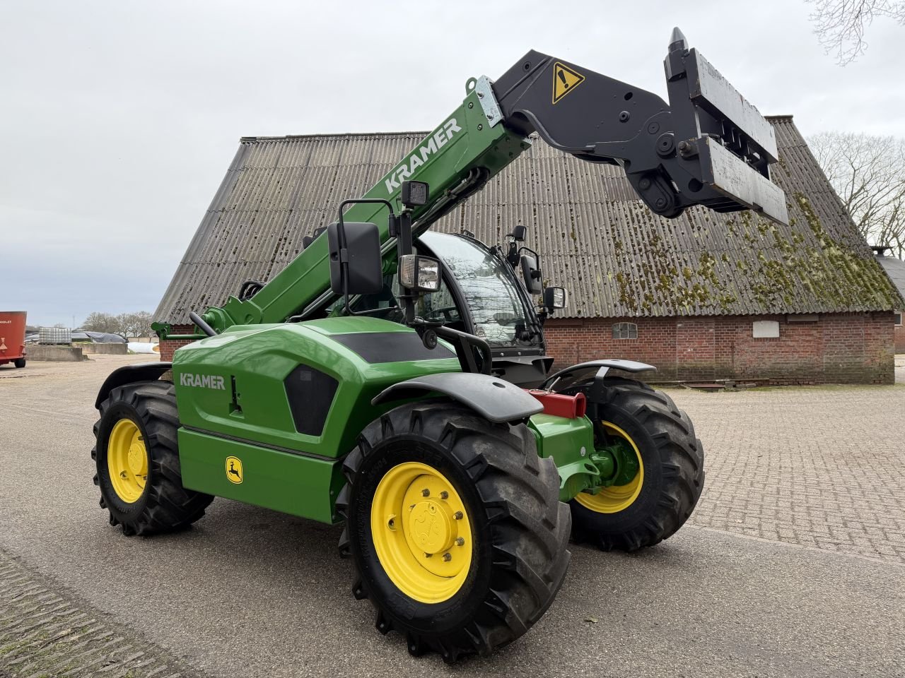 Teleskoplader za tip Kramer KT 276, Gebrauchtmaschine u Rossum (Slika 2)