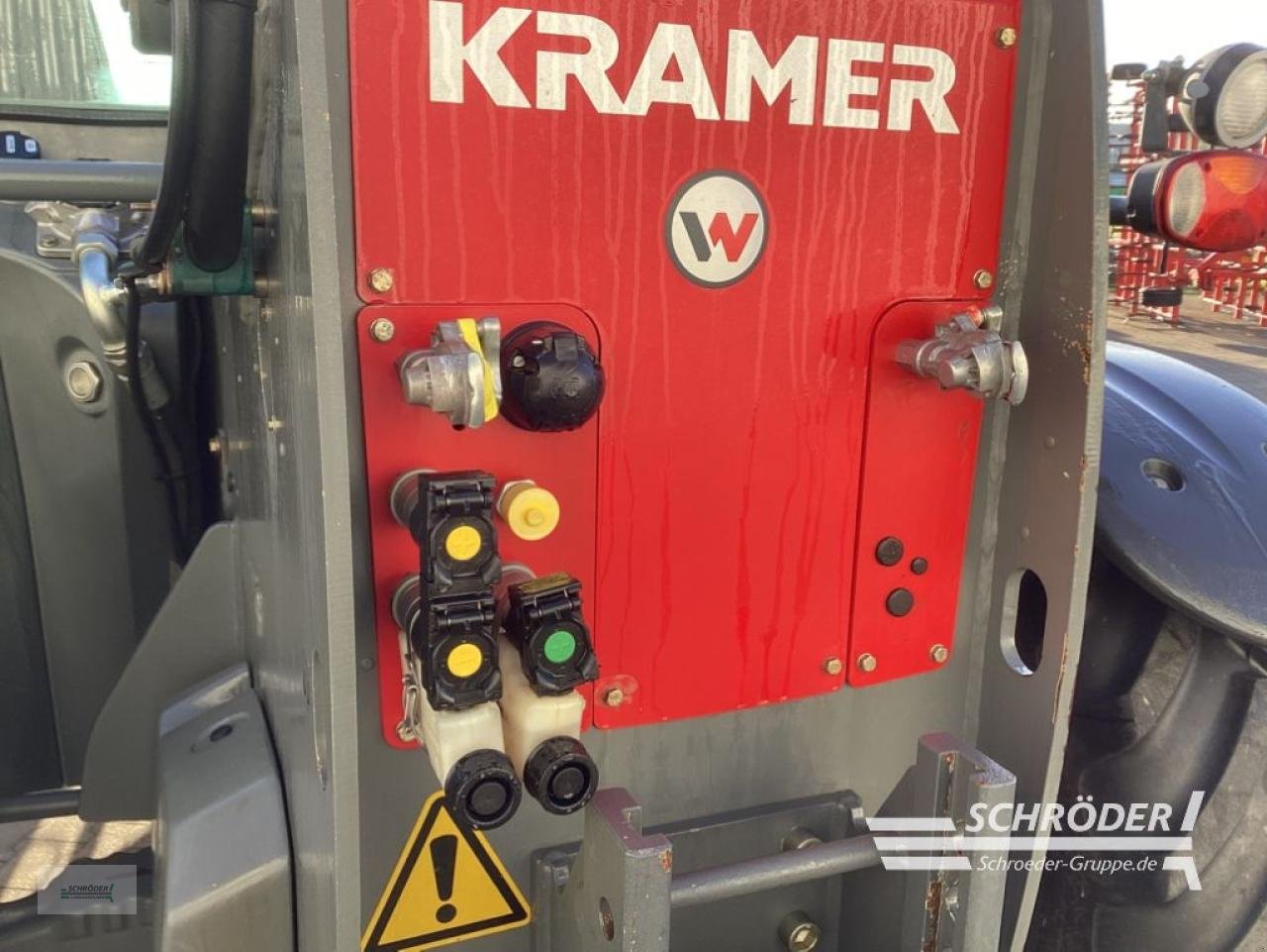 Teleskoplader du type Kramer KT 357, Gebrauchtmaschine en Schwarmstedt (Photo 8)