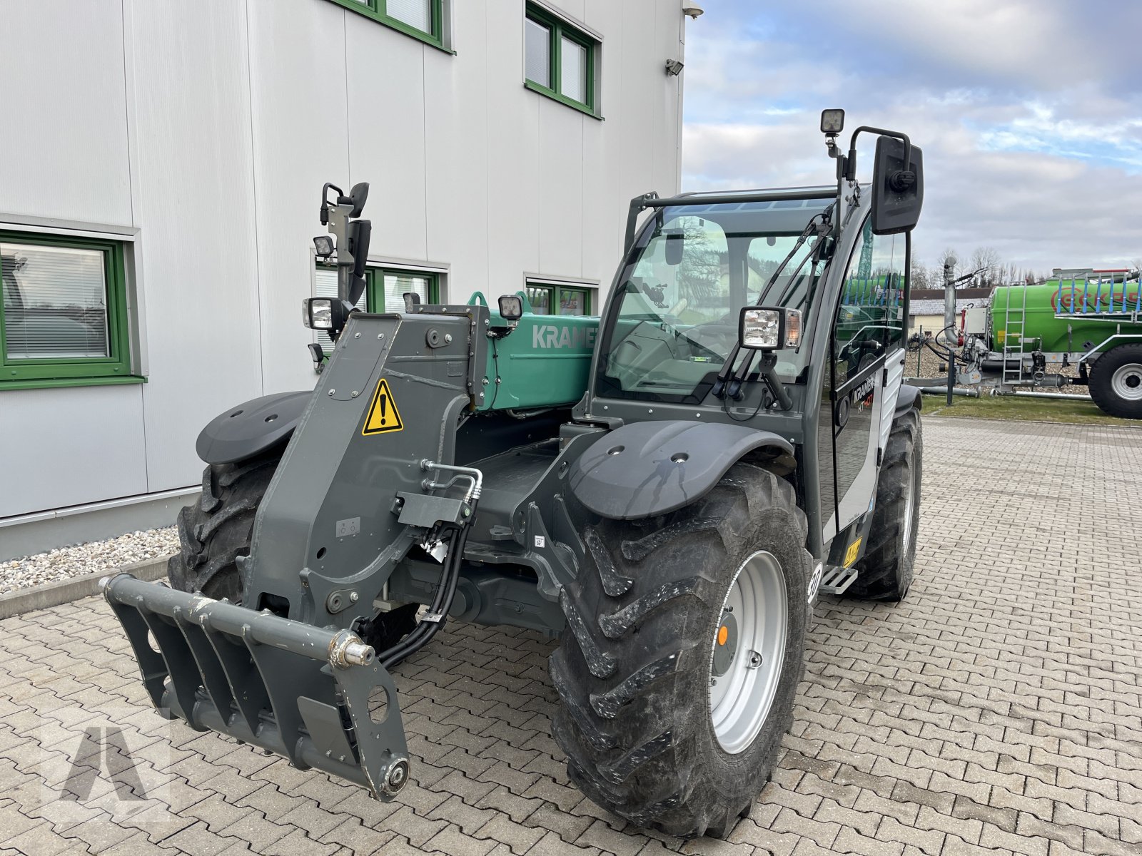 Teleskoplader of the type Kramer KT 407, Gebrauchtmaschine in Eggenfelden (Picture 10)