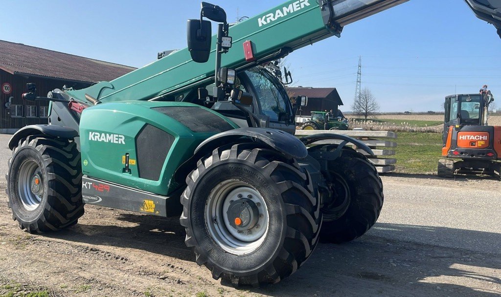 Teleskoplader van het type Kramer KT 429, Gebrauchtmaschine in Lengnau (Foto 1)