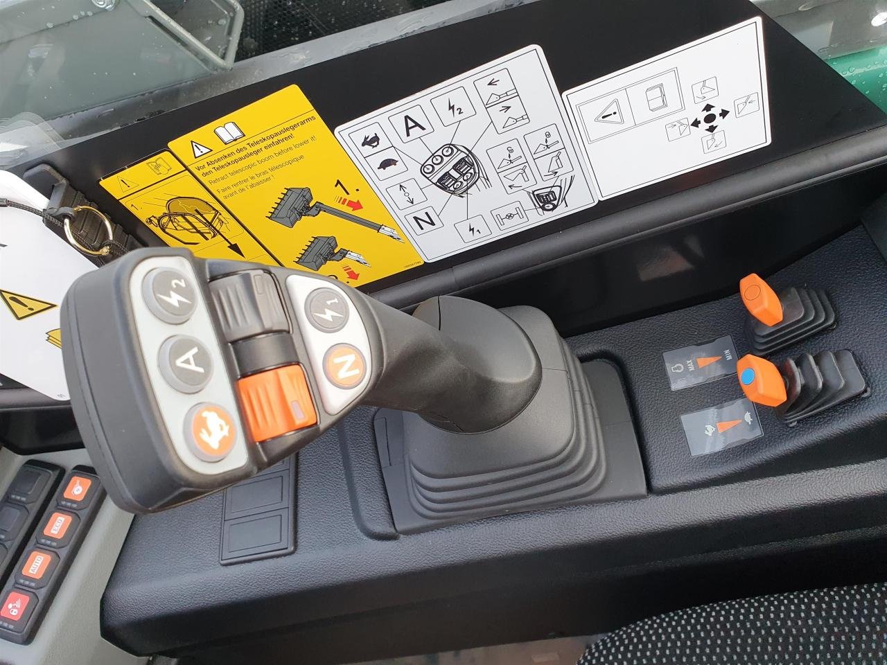 Teleskoplader typu Kramer KT144, Neumaschine v Zweibrücken (Obrázek 9)