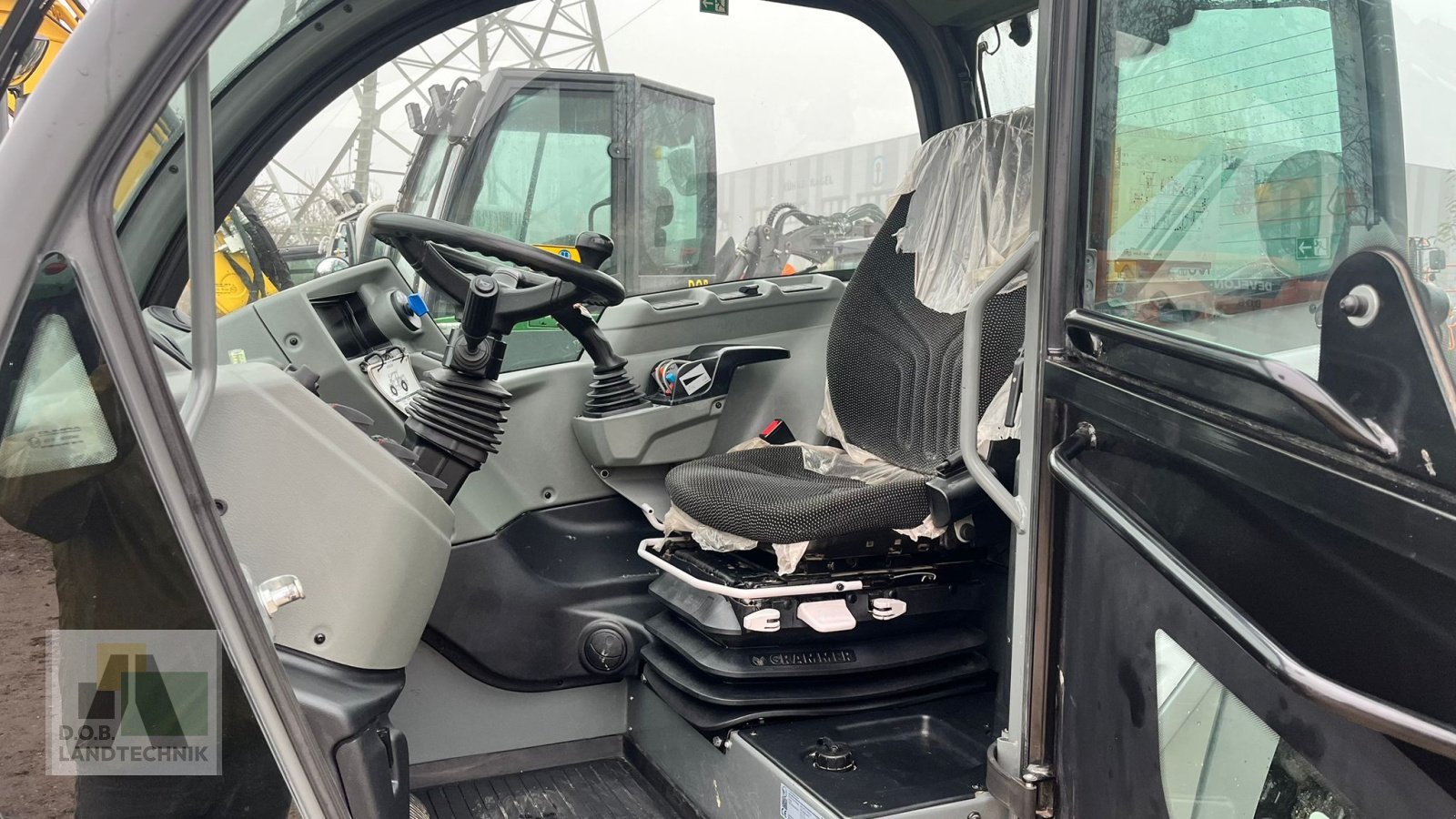 Teleskoplader of the type Kramer KT5507 KT557, Gebrauchtmaschine in Regensburg (Picture 21)