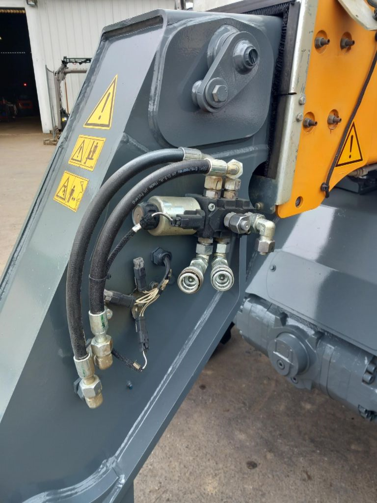 Teleskoplader del tipo Liebherr T 32-7 S, Gebrauchtmaschine In BRECE (Immagine 7)