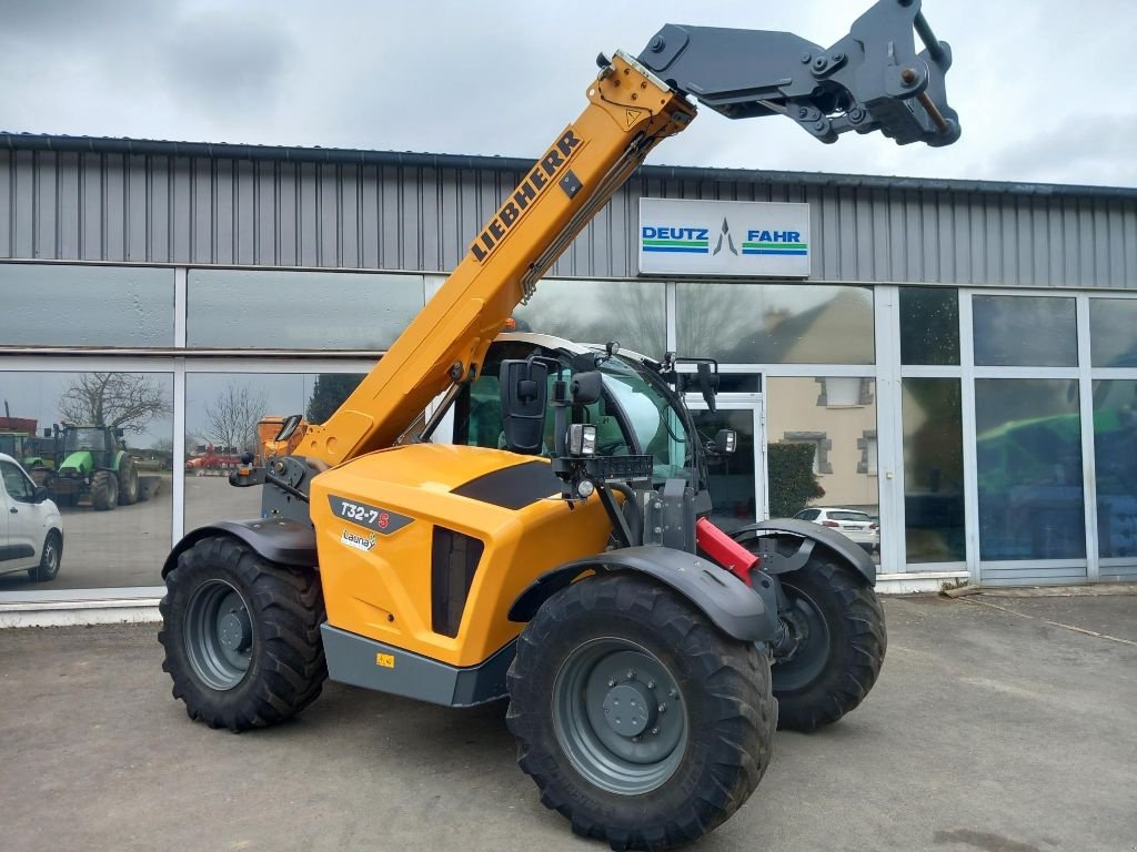 Teleskoplader del tipo Liebherr T 32-7 S, Gebrauchtmaschine In BRECE (Immagine 1)