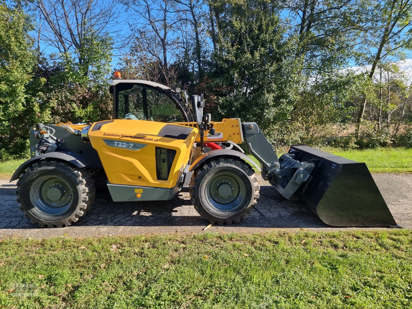 Teleskoplader типа Liebherr T 32-7, Gebrauchtmaschine в Deutsch - Goritz (Фотография 2)