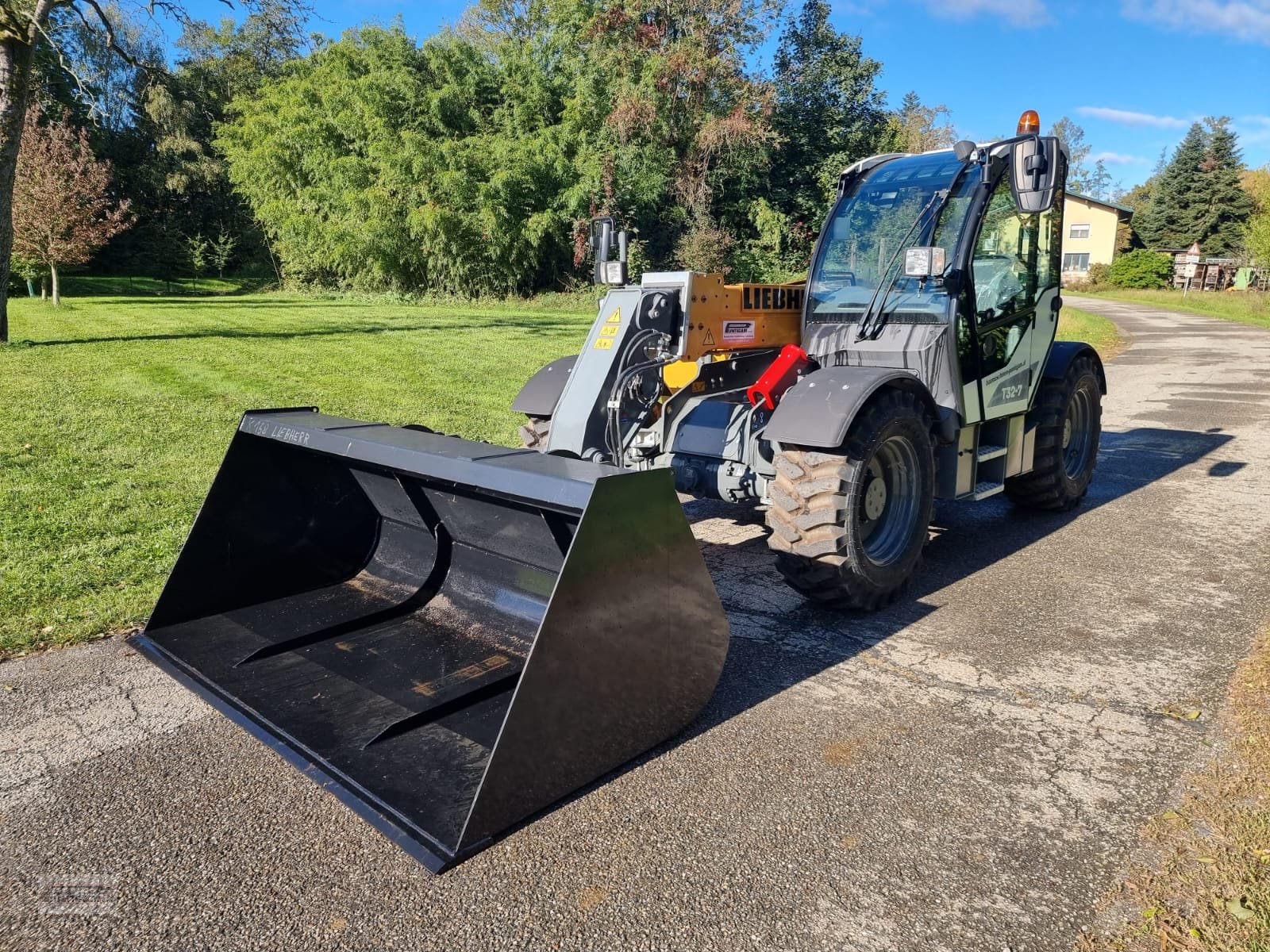 Teleskoplader типа Liebherr T 32-7, Gebrauchtmaschine в Deutsch - Goritz (Фотография 4)