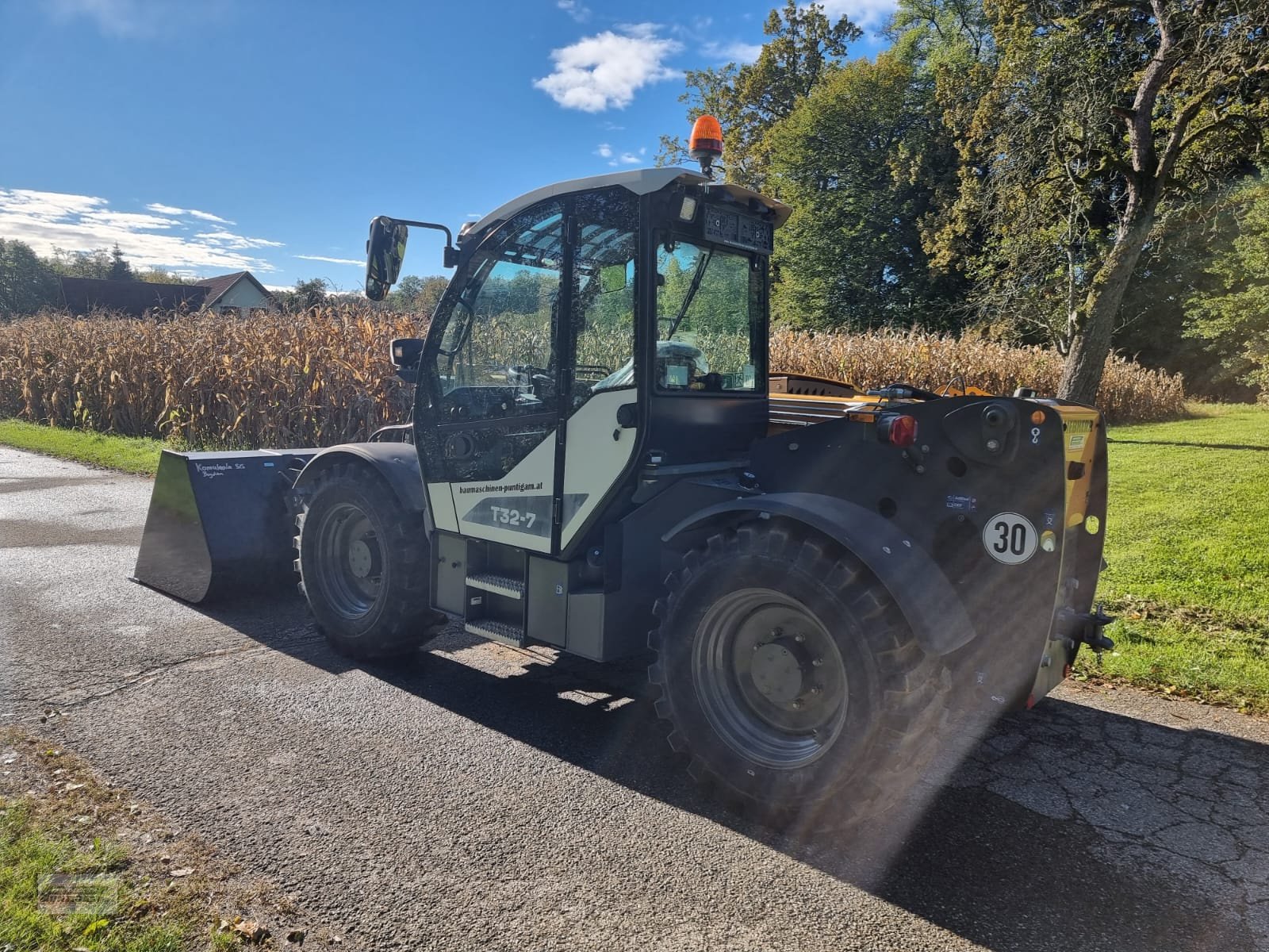Teleskoplader типа Liebherr T 32-7, Gebrauchtmaschine в Deutsch - Goritz (Фотография 8)