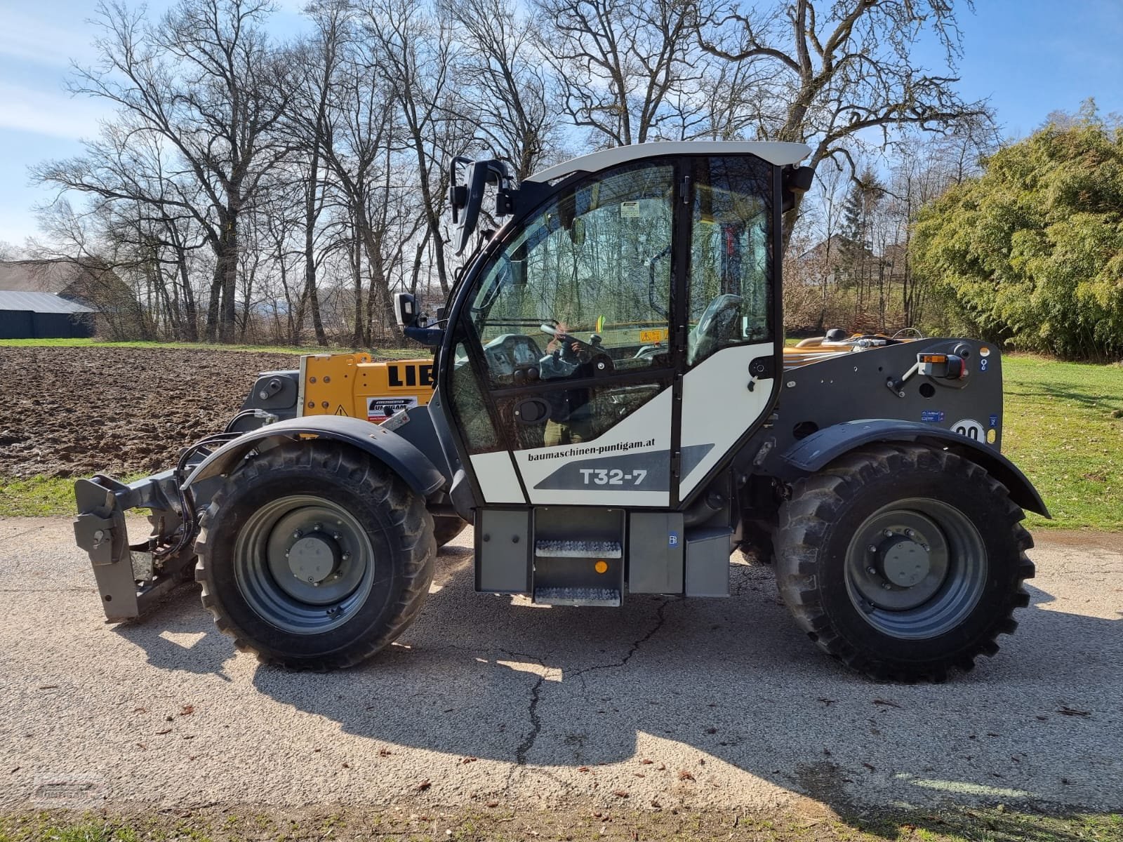 Teleskoplader типа Liebherr T 32-7, Gebrauchtmaschine в Deutsch - Goritz (Фотография 1)