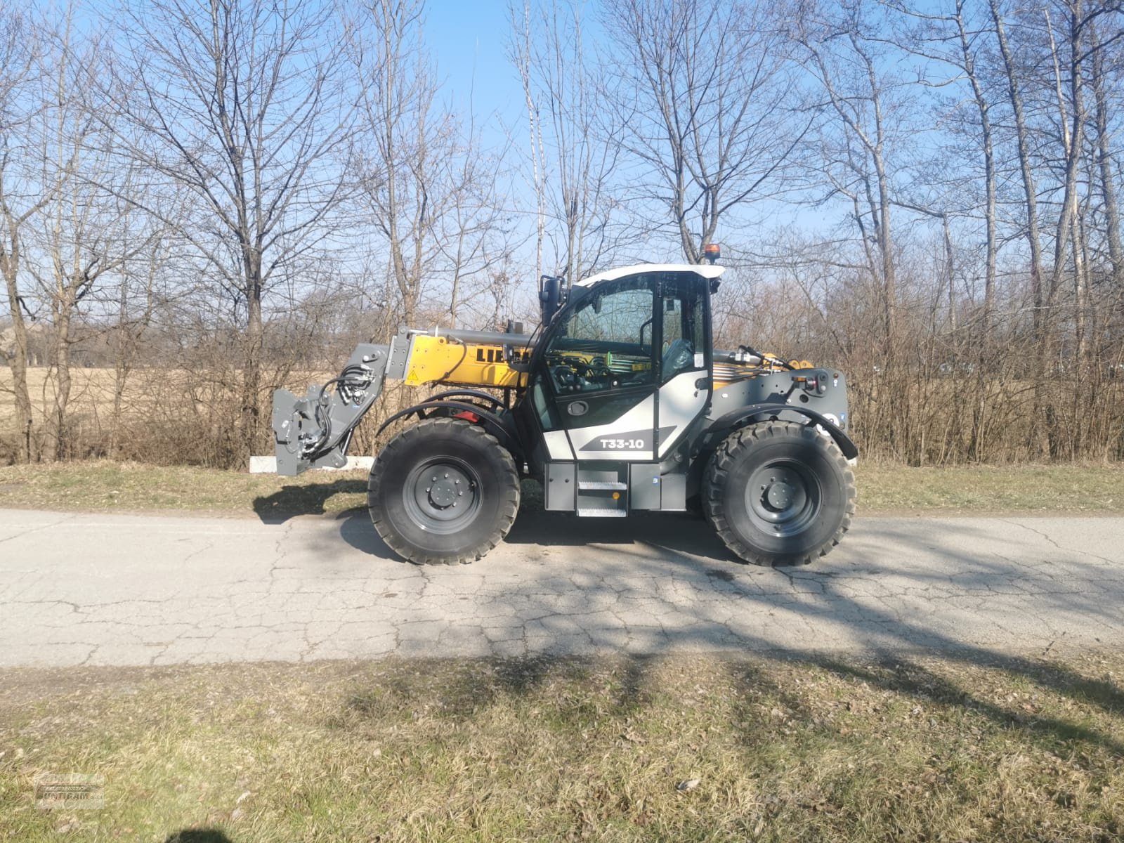 Teleskoplader des Typs Liebherr T 33-10s, Gebrauchtmaschine in Deutsch - Goritz (Bild 1)