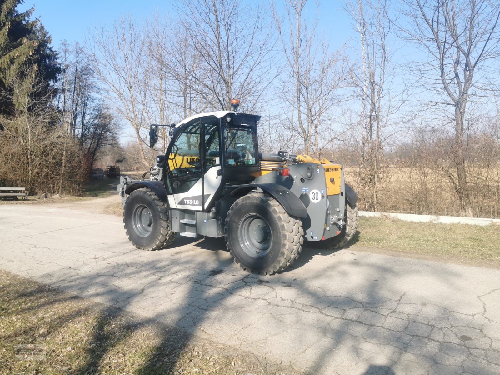 Teleskoplader des Typs Liebherr T 33-10s, Gebrauchtmaschine in Deutsch - Goritz (Bild 4)