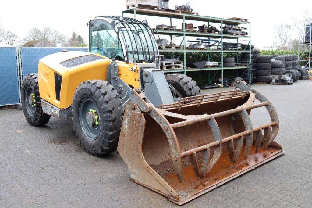 Teleskoplader от тип Liebherr T 41-7 4F, Gebrauchtmaschine в Antwerpen (Снимка 8)