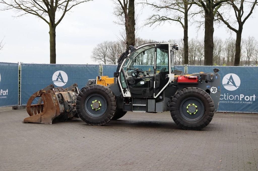 Teleskoplader от тип Liebherr T 41-7 4F, Gebrauchtmaschine в Antwerpen (Снимка 3)