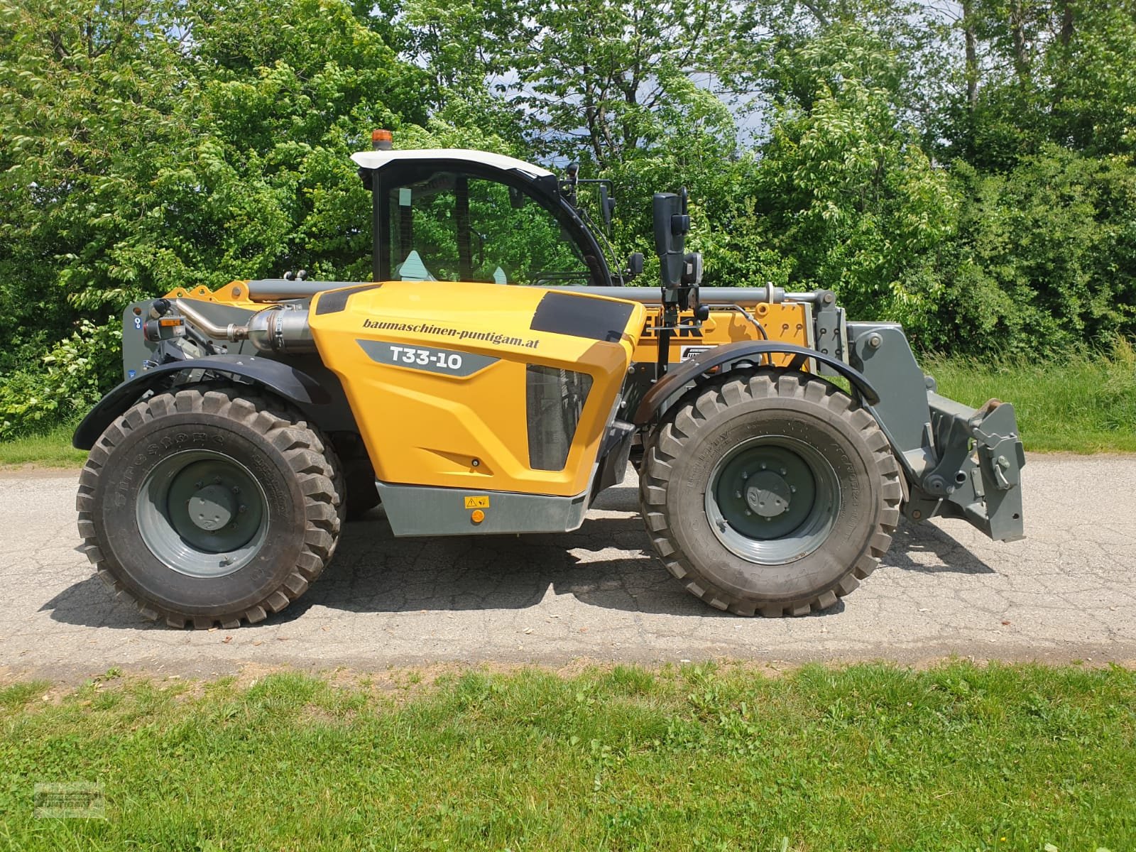 Teleskoplader des Typs Liebherr T33-10, Gebrauchtmaschine in Deutsch - Goritz (Bild 2)